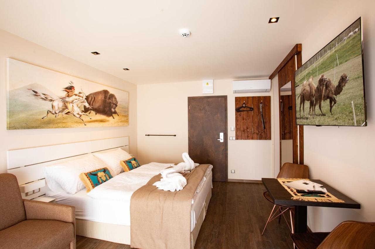Residence Safari Resort - Bison Lodge Borovany  Exterior photo